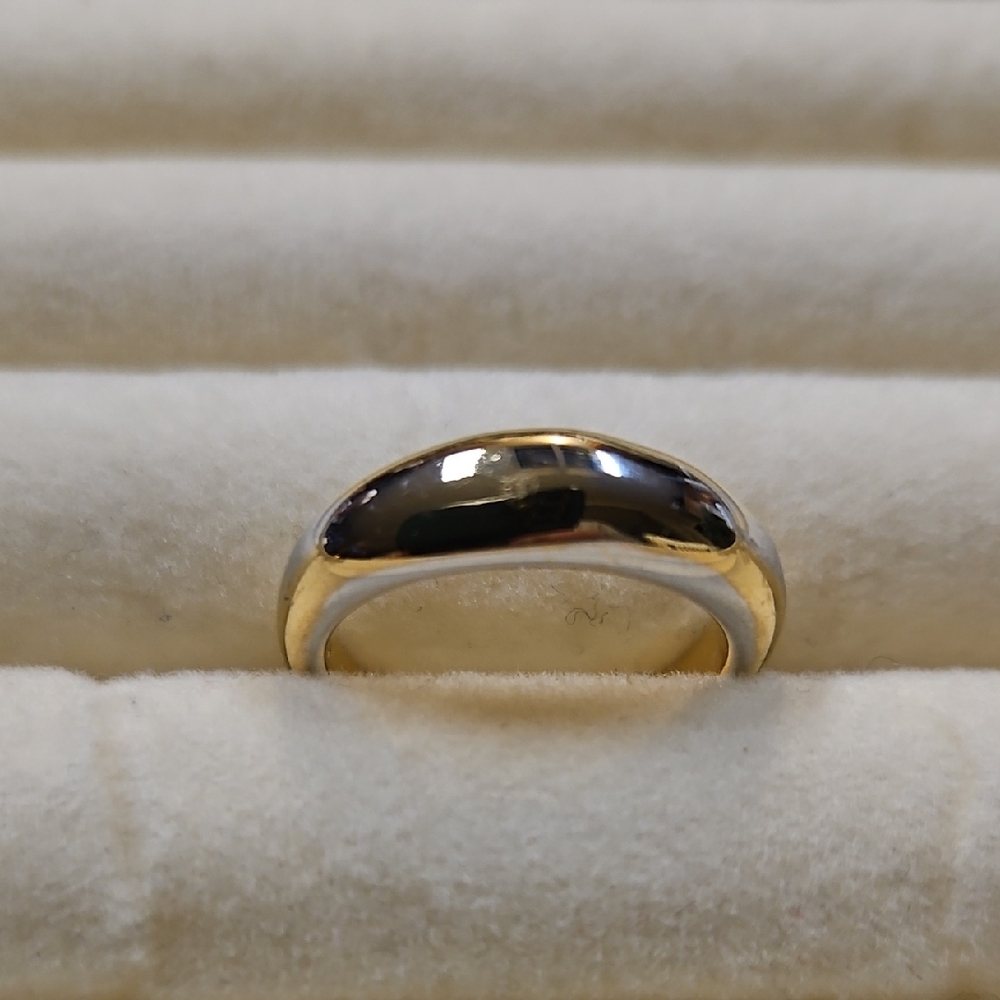 J. CREW GOLD TONE, RING  SIZE 6